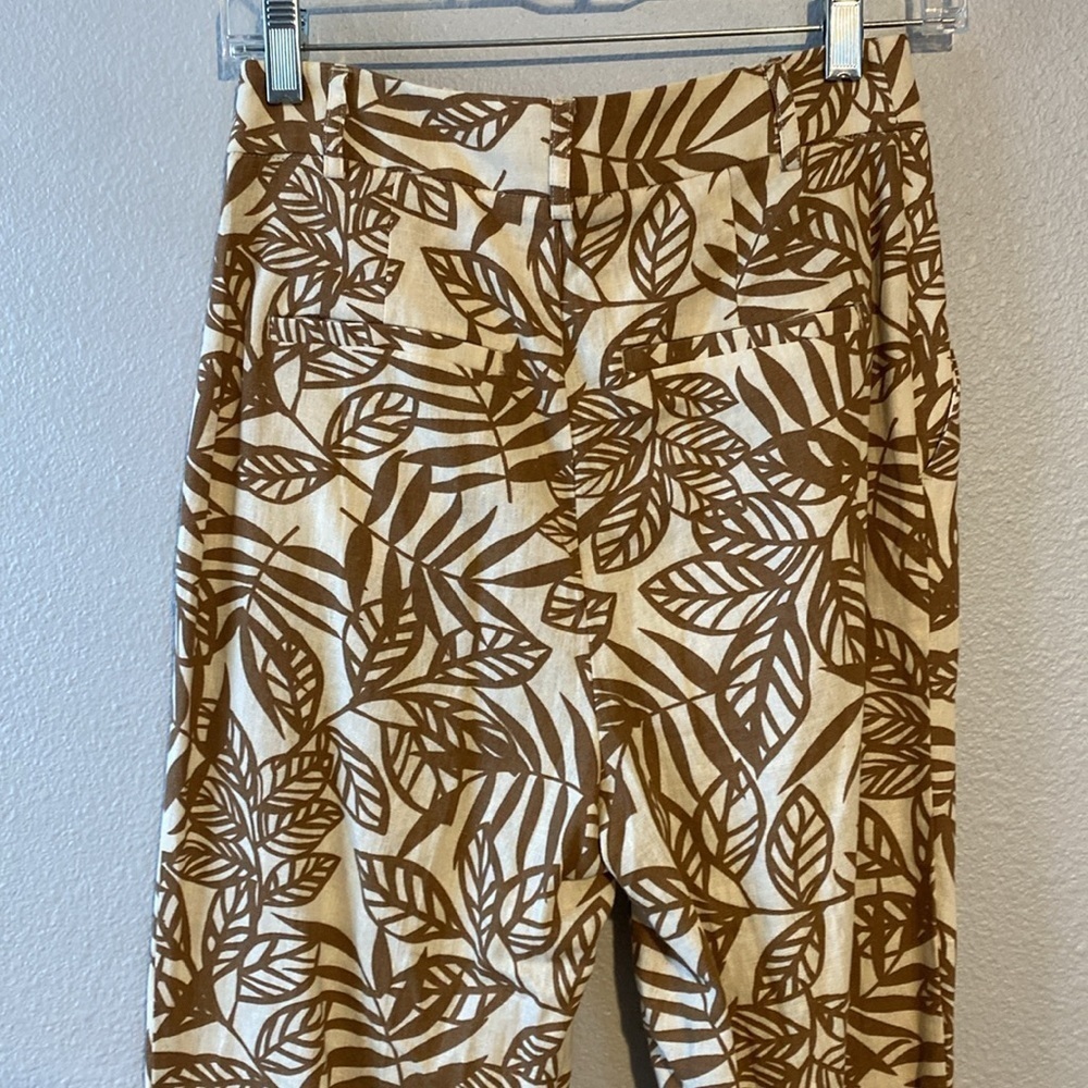 House of Harlow 1960
Printed Pleated Accents Pant Set - Picture 4 of 10